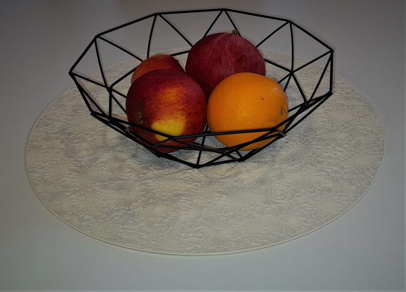 Dvipusis padėkliukas ant stalo apvalus 38cm.