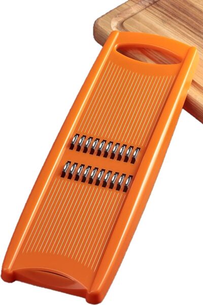 Pjaustyklė šiaudeliais korėjietiškoms salotoms